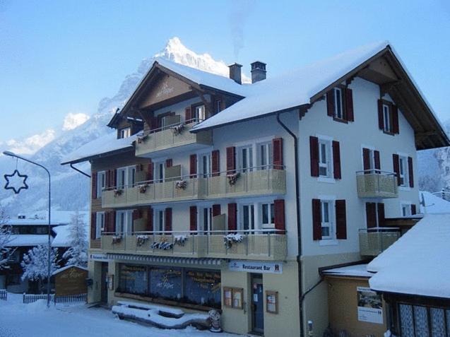 Hotel Des Alpes Kandersteg Bagian luar foto